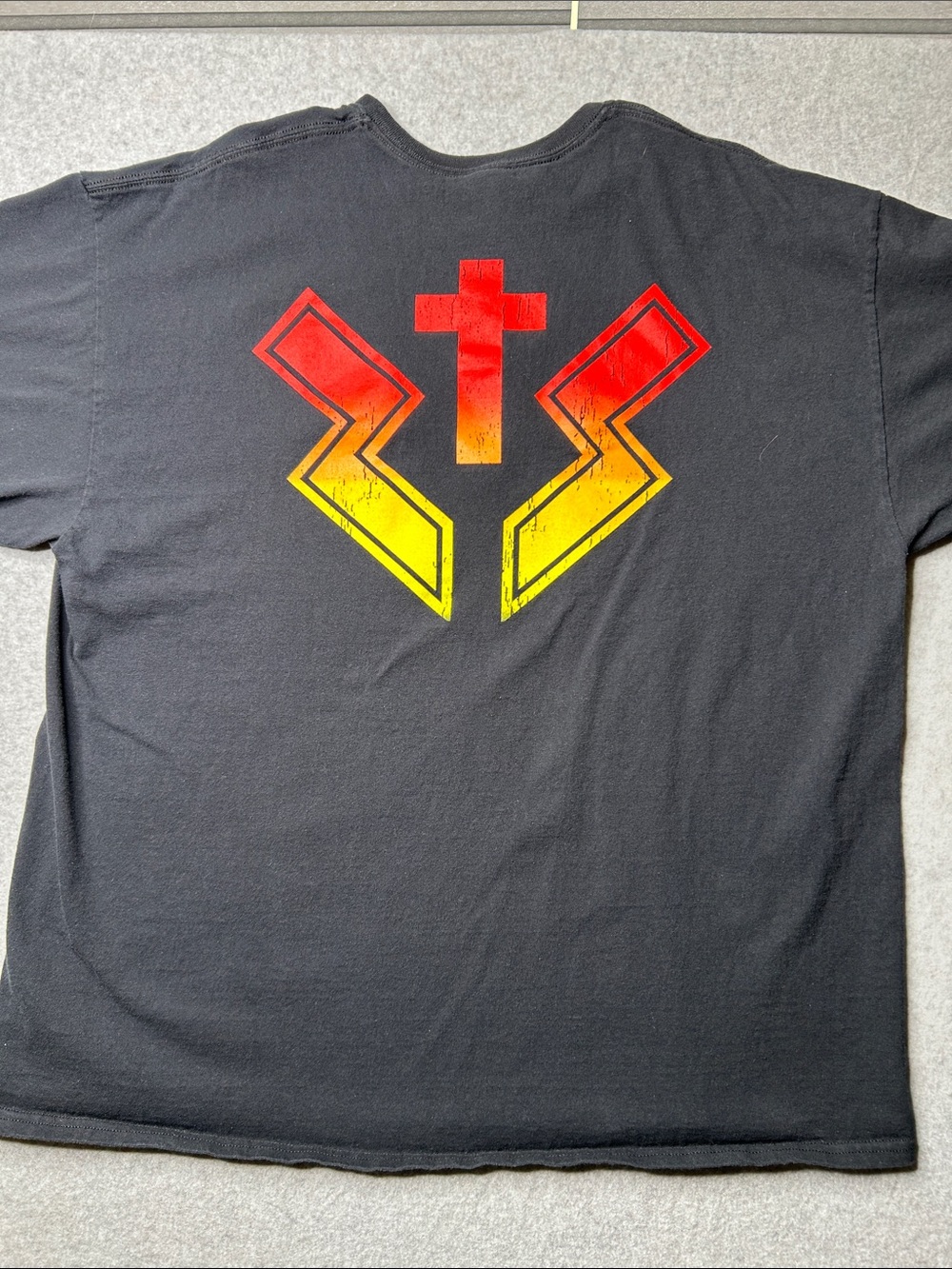 Gildan Black Tee with Zakk Sabbath Graphic Logo - Picture 5 of 6